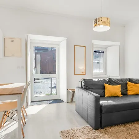 Apartment 1bdr Cozy Flat In Heart Of By Lovelystay