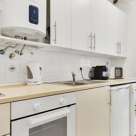 Apartment 1bdr Cozy Flat In Heart Of By Lovelystay